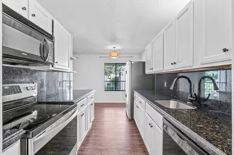 150 Pineview Rd #C7, Jupiter, FL 33469
