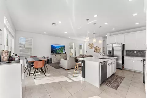 Other - 4330 Lago Dr, Lighthouse Point, FL 33064 photo 4 of 7