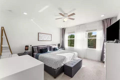 Bedroom - 4330 Lago Dr, Lighthouse Point, FL 33064 photo 3 of 4