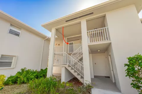 33 Lake Vista Trl #202, Port Saint Lucie, FL 34952
