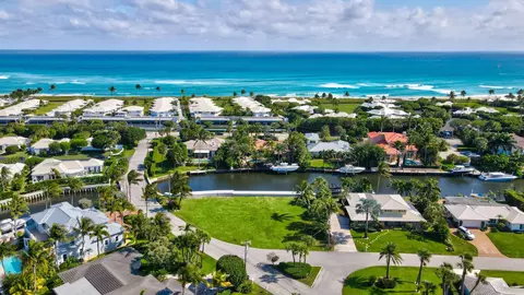 25 Sabal Island Dr, Ocean Ridge, FL 33435