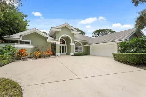 6581 SE Baltusrol Ter, Stuart, FL 34997