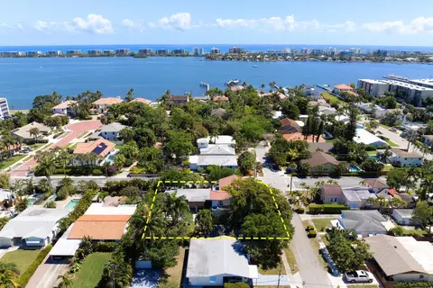 1629 S Lakeside Dr, FL 33460