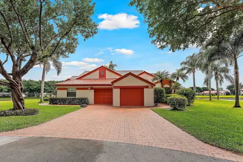 7841 Lexington Club Blvd #B, Delray Beach, FL 33446