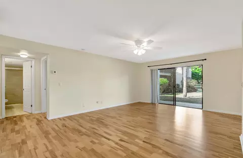 Living - 150 Pineview Rd #B2, Jupiter, FL 33469 photo 2 of 4