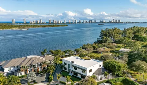 706 Lakeside Cir, North Palm Beach, FL 33408