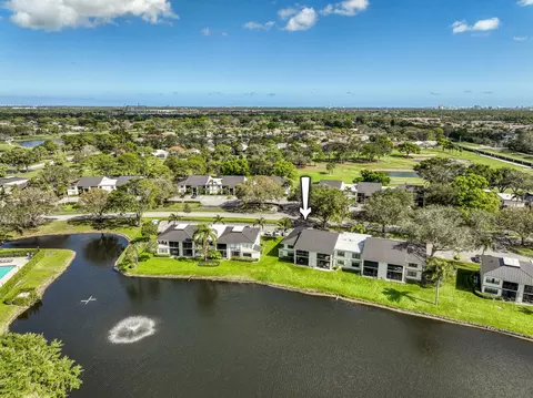 12871 Briarlake Dr #204, Palm Beach Gardens, FL 33418
