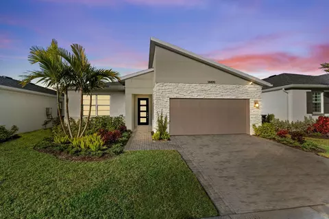 14499 SW Woodford Way, Port St Lucie, FL 34987