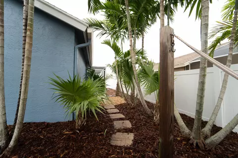 2800 SW Montego Ter, Stuart, FL 34997 photo 33