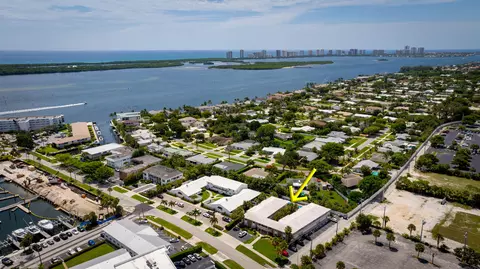 148 Yacht Club Dr #10, North Palm Beach, FL 33408