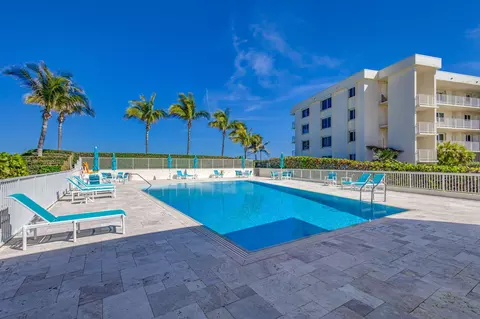 Exterior - 400 Beach Rd #103, Tequesta, FL 33469 photo 8 of 14