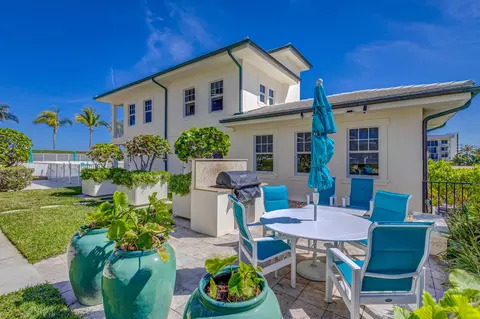 Exterior - 400 Beach Rd #103, Tequesta, FL 33469 photo 12 of 14