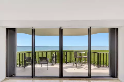 View/Area - 400 Beach Rd #103, Tequesta, FL 33469 photo 1 of 9