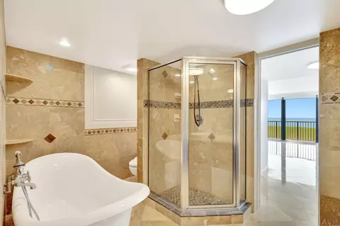 Bath - 400 Beach Rd #103, Tequesta, FL 33469 photo 1 of 5