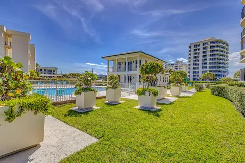 Exterior - 400 Beach Rd #103, Tequesta, FL 33469 photo 10 of 14