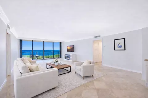 Living - 400 Beach Rd #103, Tequesta, FL 33469 photo 6 of 11