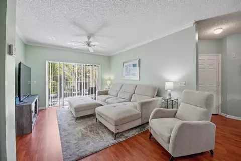 3221 Tuscany Way #3221, Boynton Beach, FL 33435