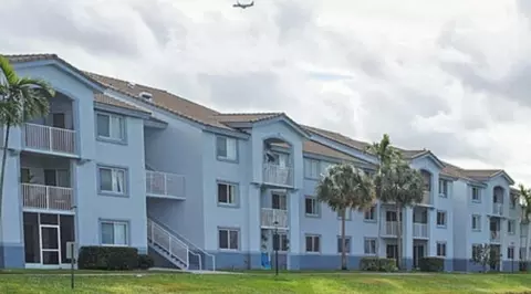 2620 S University Dr #101, Davie, FL 33328