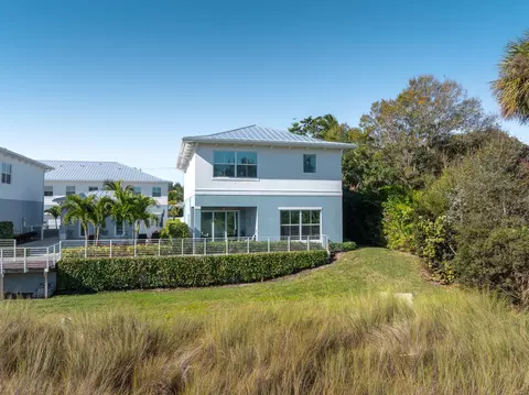 Exterior - 4659 SE Manatee Way, Stuart, FL 34997 photo 9 of 13