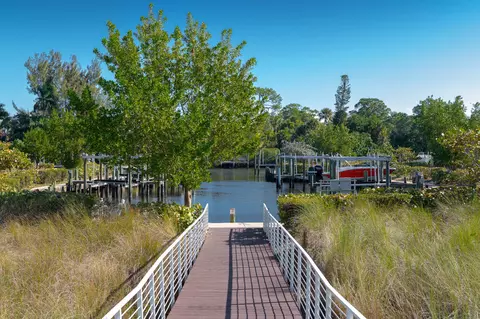 View/Area - 4659 SE Manatee Way, Stuart, FL 34997 photo 3 of 16