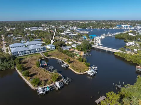 View/Area - 4659 SE Manatee Way, Stuart, FL 34997 photo 12 of 16