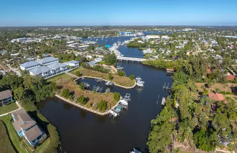 View/Area - 4659 SE Manatee Way, Stuart, FL 34997 photo 1 of 16