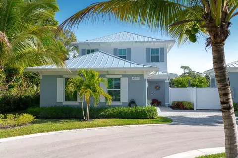 Exterior - 4659 SE Manatee Way, Stuart, FL 34997 photo 11 of 13