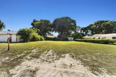 Nnnn Fittin Court, Lake Worth, FL 33461