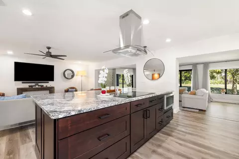 2831 SE Fairway W, Stuart, FL 34997 photo 9