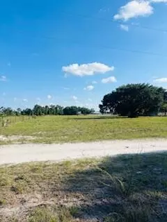 7621 17th Pl, Labelle, FL 33935