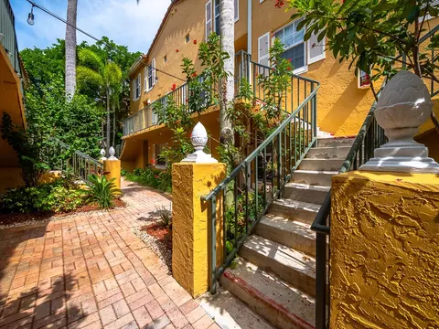 1020 Lake Shore Dr #202, Lake Park, FL 33403