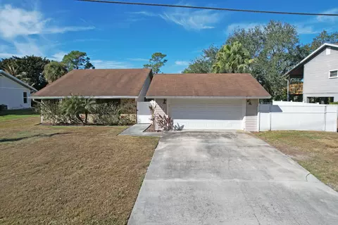 8074 SE River Ln, Stuart, FL 34997