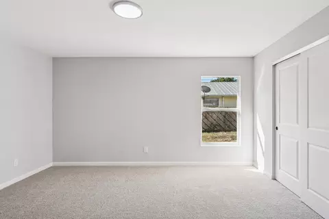 Bedroom - 5232 SE 55th Ter, Stuart, FL 34997 photo 3 of 6