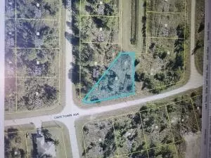 941 Capetown Ave, Lehigh Acres, FL 33974