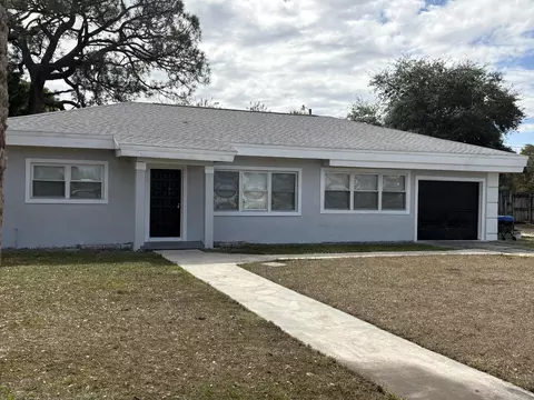 2417 Saint Lucie Blvd, Fort Pierce, FL 34946