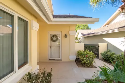216 Ridge Rd, Jupiter, FL 33477 photo 5