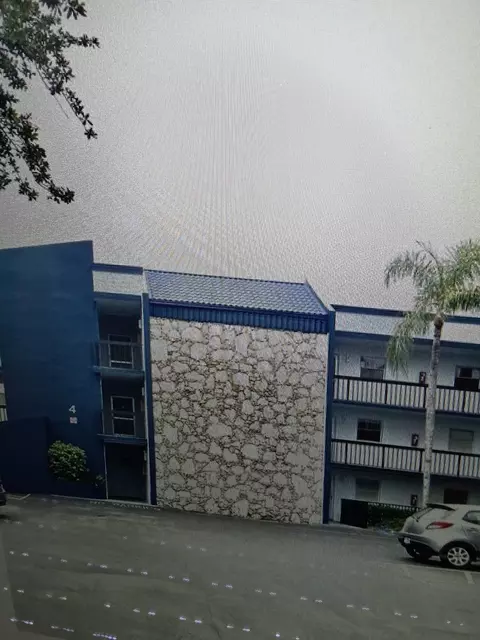 3130 Holiday Springs Blvd #307, Margate, FL 33063