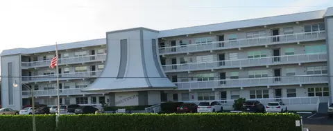 155 Yacht Club Dr #407, North Palm Beach, FL 33408