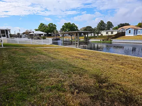 Exterior - 2425 SE 31st St, Okeechobee, FL 34974 photo 7 of 8