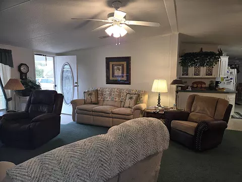 Living - 2425 SE 31st St, Okeechobee, FL 34974 photo 4 of 5