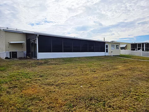 Exterior - 2425 SE 31st St, Okeechobee, FL 34974 photo 6 of 8