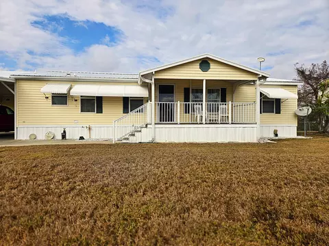 Exterior - 2425 SE 31st St, Okeechobee, FL 34974 photo 8 of 8