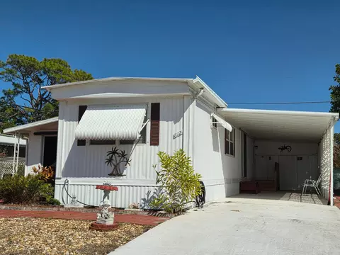 8121 SE Skylark Ave, Hobe Sound, FL 33455