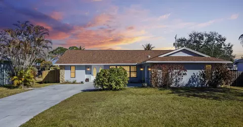 1229 SW Malaga Ave, Port Saint Lucie, FL 34953