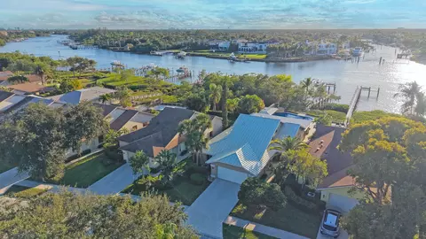 View/Area - 352 River Edge Rd, Jupiter, FL 33477 photo 6 of 10