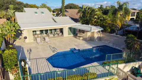 Exterior - 352 River Edge Rd, Jupiter, FL 33477 photo 2 of 9