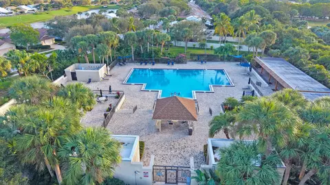 View/Area - 352 River Edge Rd, Jupiter, FL 33477 photo 9 of 10