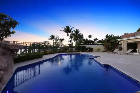 Exterior - 352 River Edge Rd, Jupiter, FL 33477 photo 9 of 9