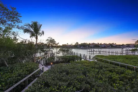 View/Area - 352 River Edge Rd, Jupiter, FL 33477 photo 8 of 10
