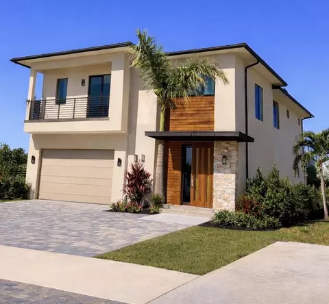 245 NE 11th St, Delray Beach, FL 33483